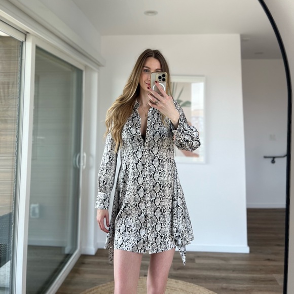 Snakeskin Silk Cinq a Sept Dress Size 4 - Picture 3 of 4